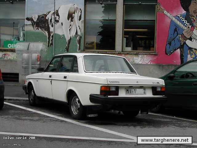 volvo240massimo01.jpg