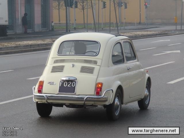 fiat500classicauto20220101.jpg