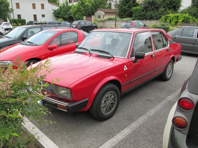 www.targhenere.net/images/media/alfa_romeo_alfetta_20_4_zps1da7ddca.jpg